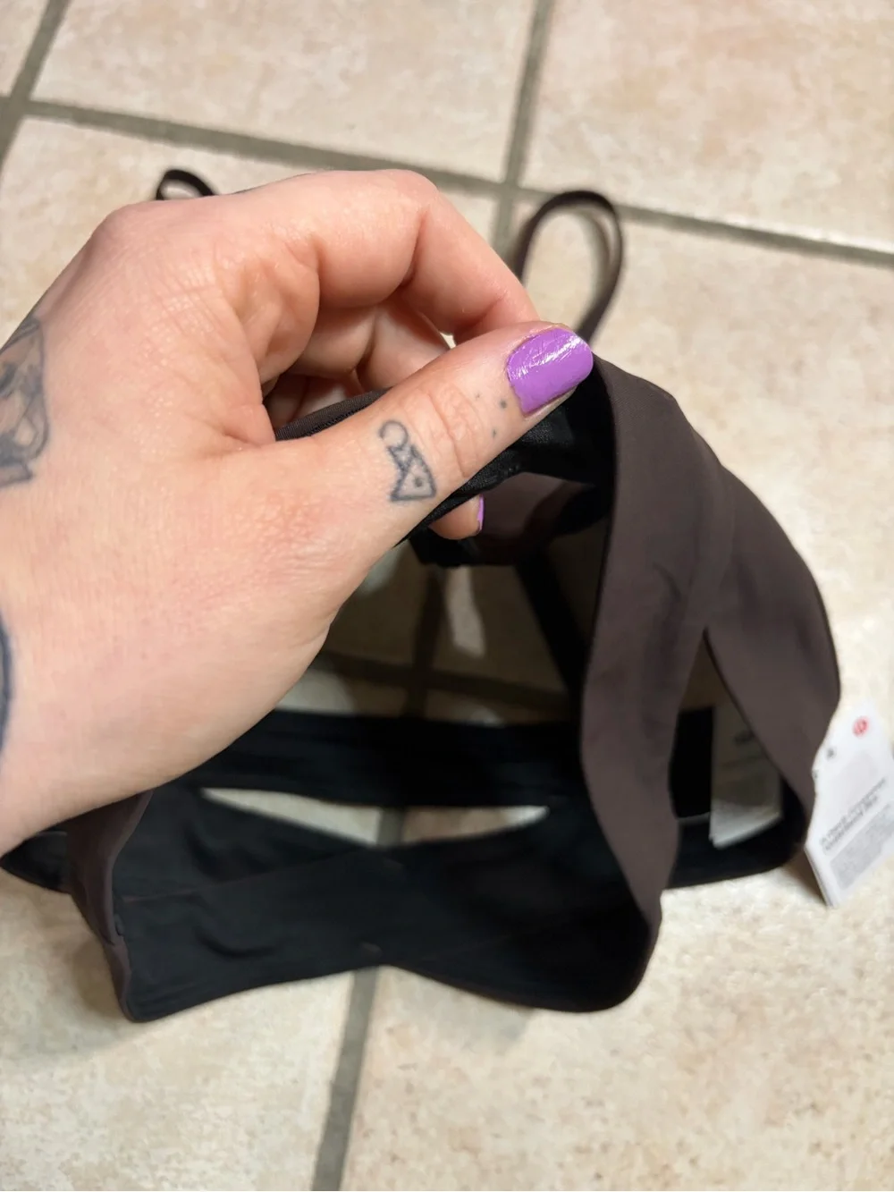 NWT Lululemon V-Neck Crossover Underband Longline Bra (Espresso) Size 4